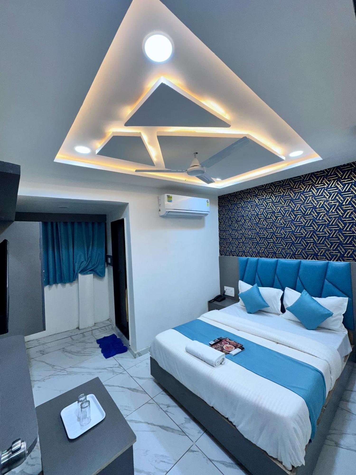 Hotel The Pacific Ahmedabad Airport Exterior foto